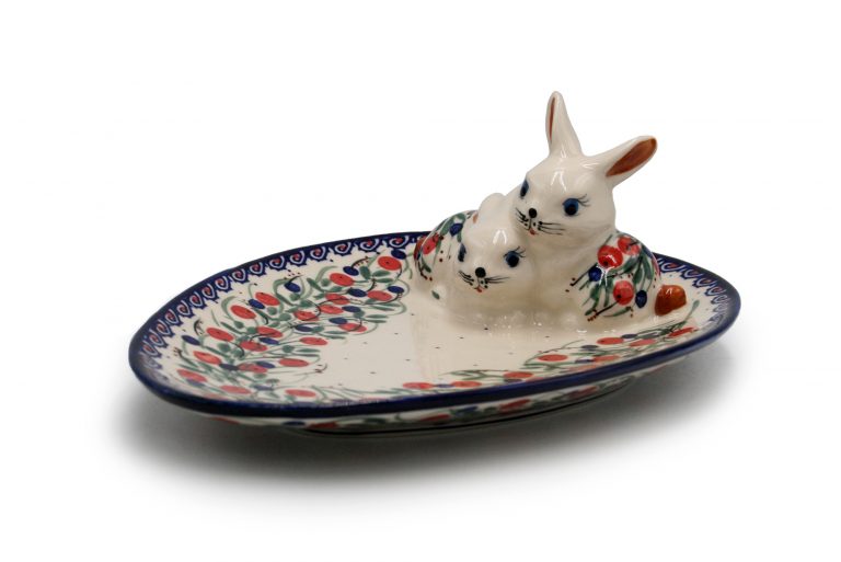 Small platter with hares Cranberry Wreath, Ceramika Boleslawiec