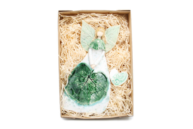 Ceramiczny anioł z zielonym liściem + Magnes