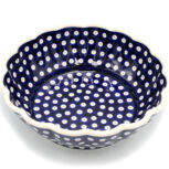 Boleslawiec-Duza-miska-falowana-Kropki-Ceramika-Boleslawiec-2.jpg