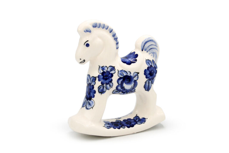 Horse-on-a-run-pattern-Blue-Fajans-Wloclawek.jpg