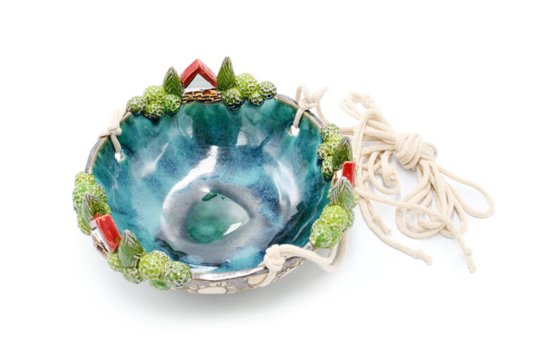 CG Decorative bowl with houses for hanging 1 (2)