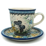 773 824 Filiżanka – Kubek ze spodkiem Motyl na Kwiecistej Łące, Ceramika Bolesławiec